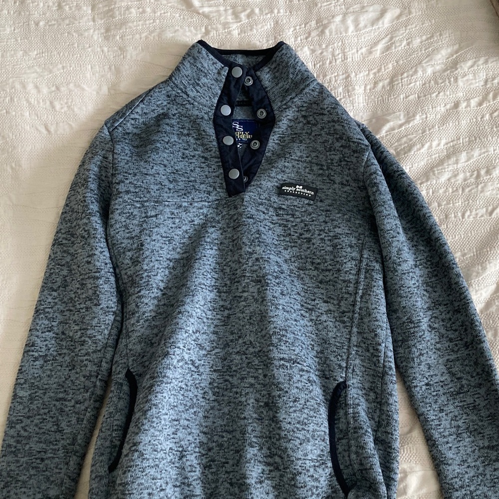 Simply Southern Women's Gray Heather Snap-Placket Crewneck Sweater